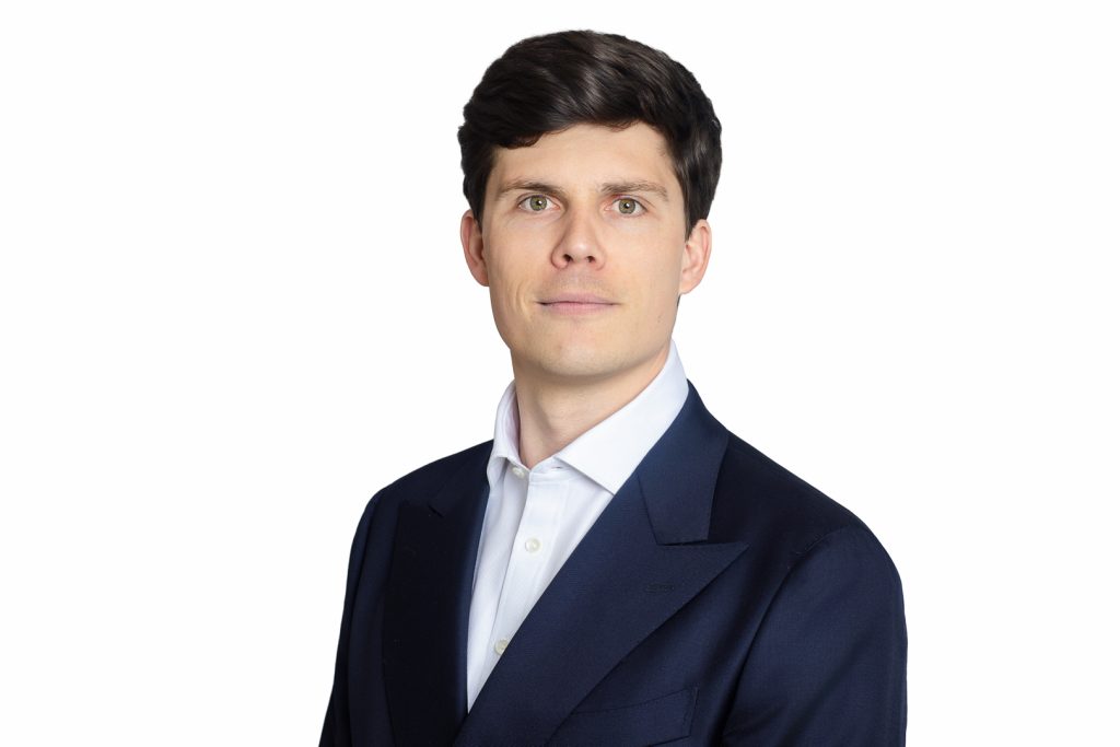 Executive Headshots and Events by Studio Grey https://studio-grey.net, © Studio Grey 2025 Executive Headshots, Events, Company Headshots, Profile Photo, LinkedIn Headshot, Headshots Contact us: http://bit.ly/4mGiYca